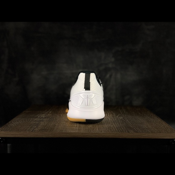 SOLD - NEW Mamba Focus (Kobe) - Size 14 - Picture 6 of 8